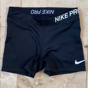 Nike Pro Dri-Fit shorts size M